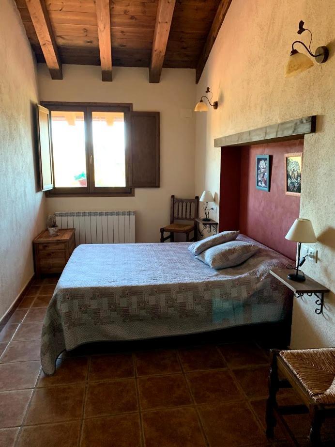 Masia De La Serra De La Cogulla Пеньярроия-де-Таставинс Экстерьер фото